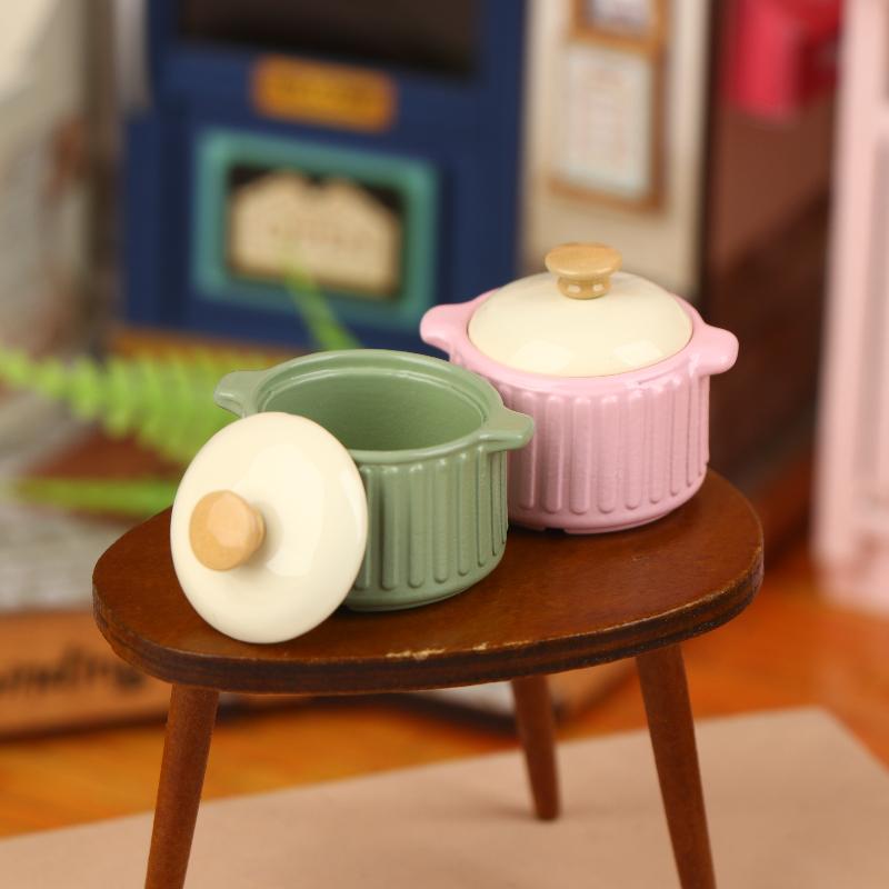 [JN] 1/12 Miniature Dollhouse Kitchen Butter Colored Soup Pot Model Kitchenware Decoration Dolls House Micro Scene Ornament