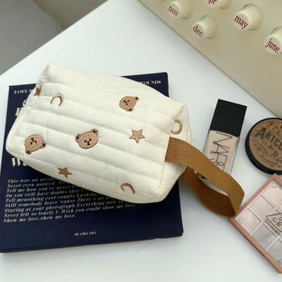 Araçlar ve Aksesuarlar – Makyaj Çantaları