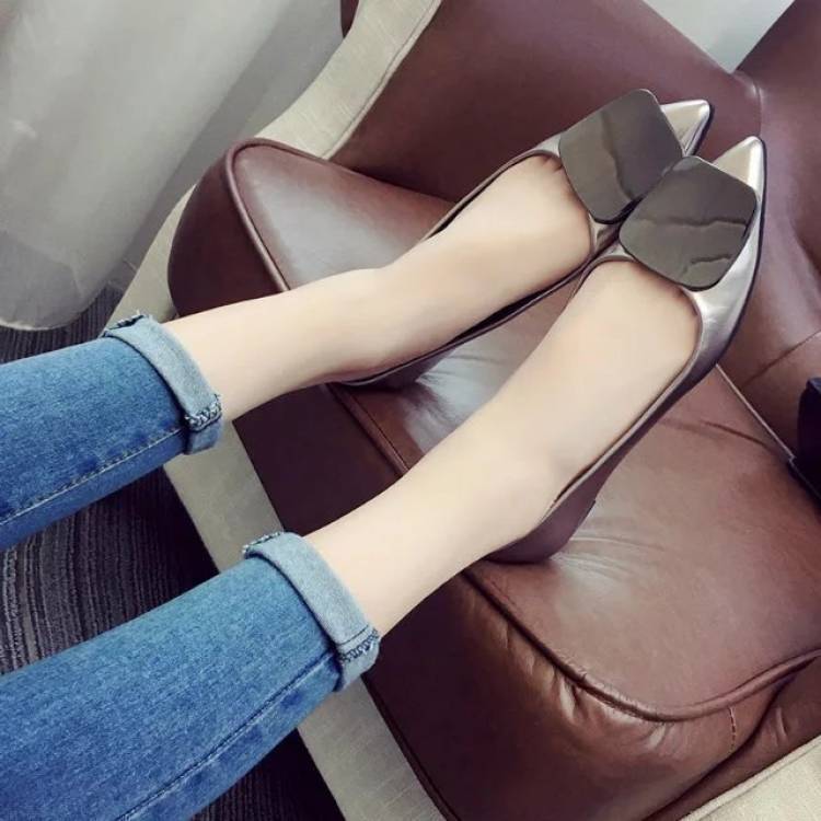 Soft-soled Shallow-mouth Flat-heeled Flat Shoes for Women's 2025 Spring and Autumn New Pointed-toed Flat-soled Single Shoes Versatile Women's Shoes S