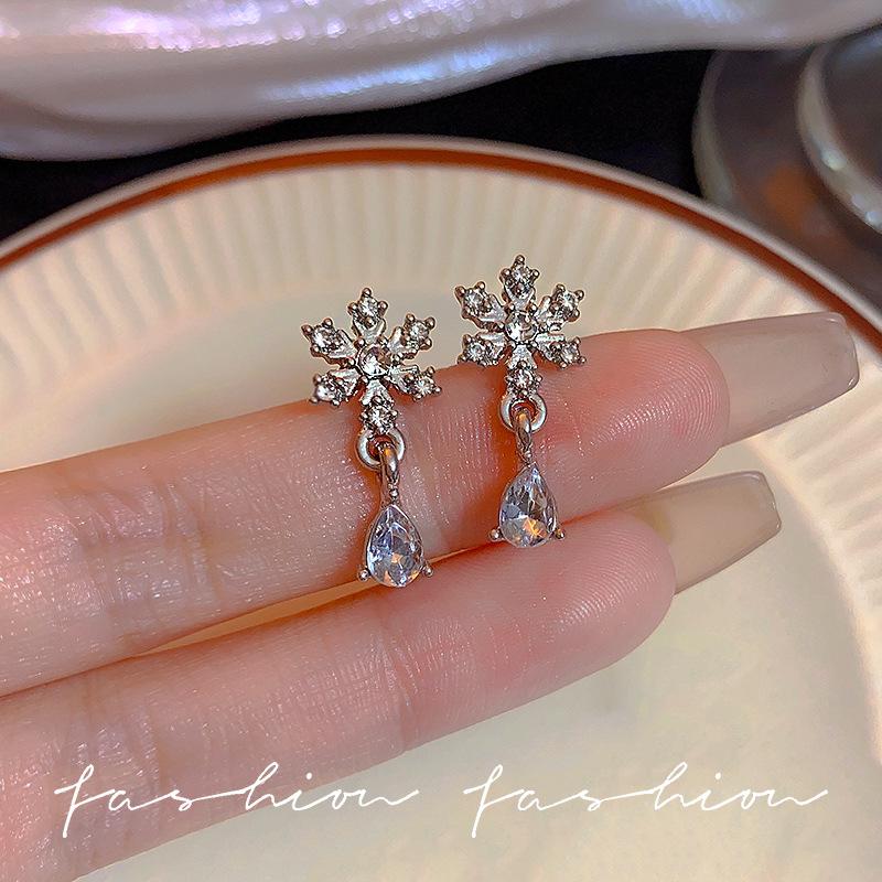 Korean-Style Diamond Tassel Bow Earrings - High-End Luxury Statement Jewelry