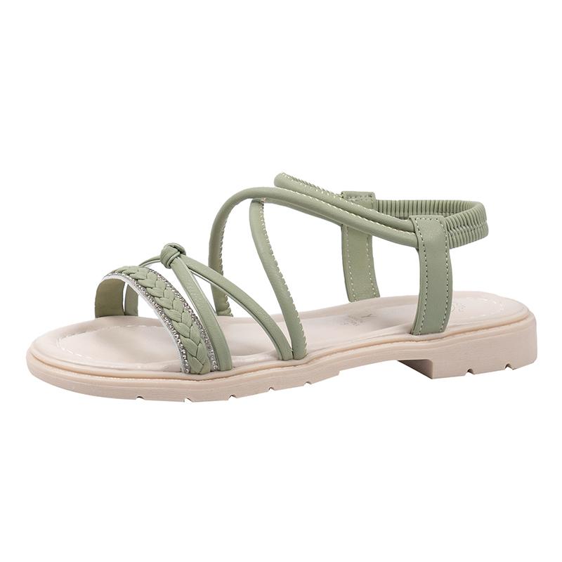 Модные сабо с каблуком 2024 года — фото 9