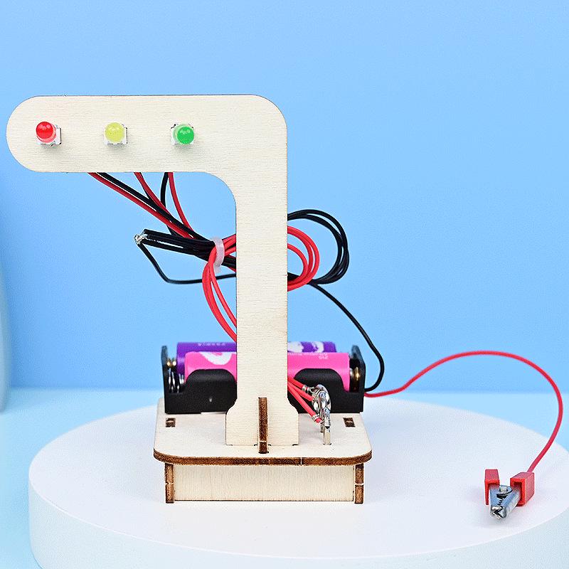 Student DIY Traffic Light STEM Kit: Physics & Technology Craft for Kids