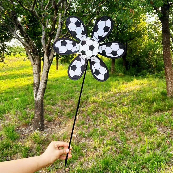 

Двухслойная тканевая вертушка-футбол: Уличное украшение сада для детского спортивного дня