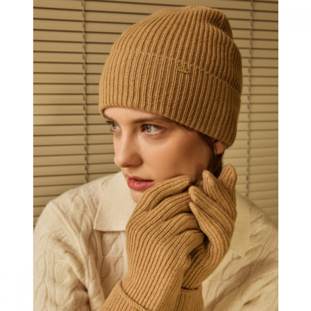Daks Cashmere Beanie With Logo Decoration Beige Dbhe5f271i2 Single option