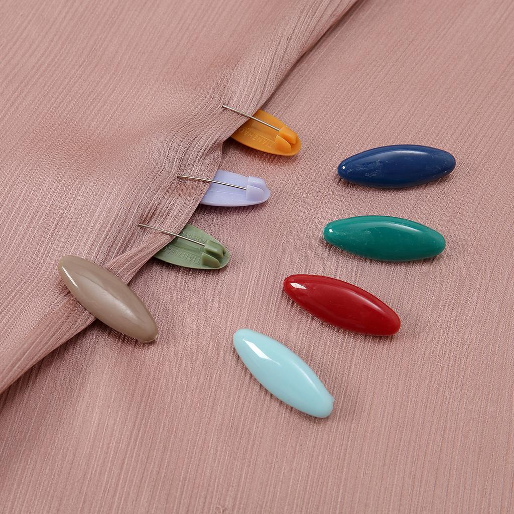 Muslim Hijab Pins For Scarf Color Black and White Safety Pins Clips Ladies Dressing Accessories Brooches For Women Scarf Pins