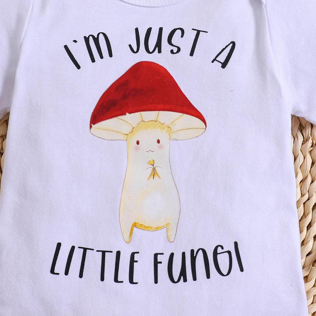 Neugeborenes Baby Baumwoll-Jumpsuit "Ich bin nur ein kleiner Pilz" Druck Kurzarm Strampler Body