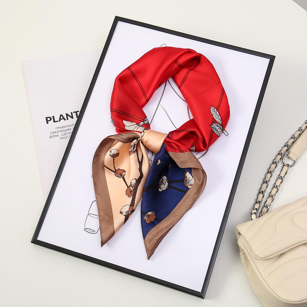 71 Flower polka dot simulation silk scarf neck small square scarf Korean atmosphere sunscreen scarf advanced sense