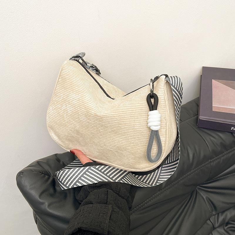 Fashion Versatile Commuter Women's Bag Large Capacity Messenger Bag Corduroy Simple Casual Shoulder Bag Commuter Bag
