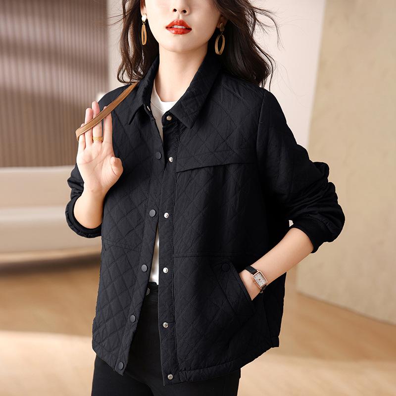 2024 Women's Spring & Autumn Lapel Jacket: Versatile, Fashionable Middle-Aged Style
