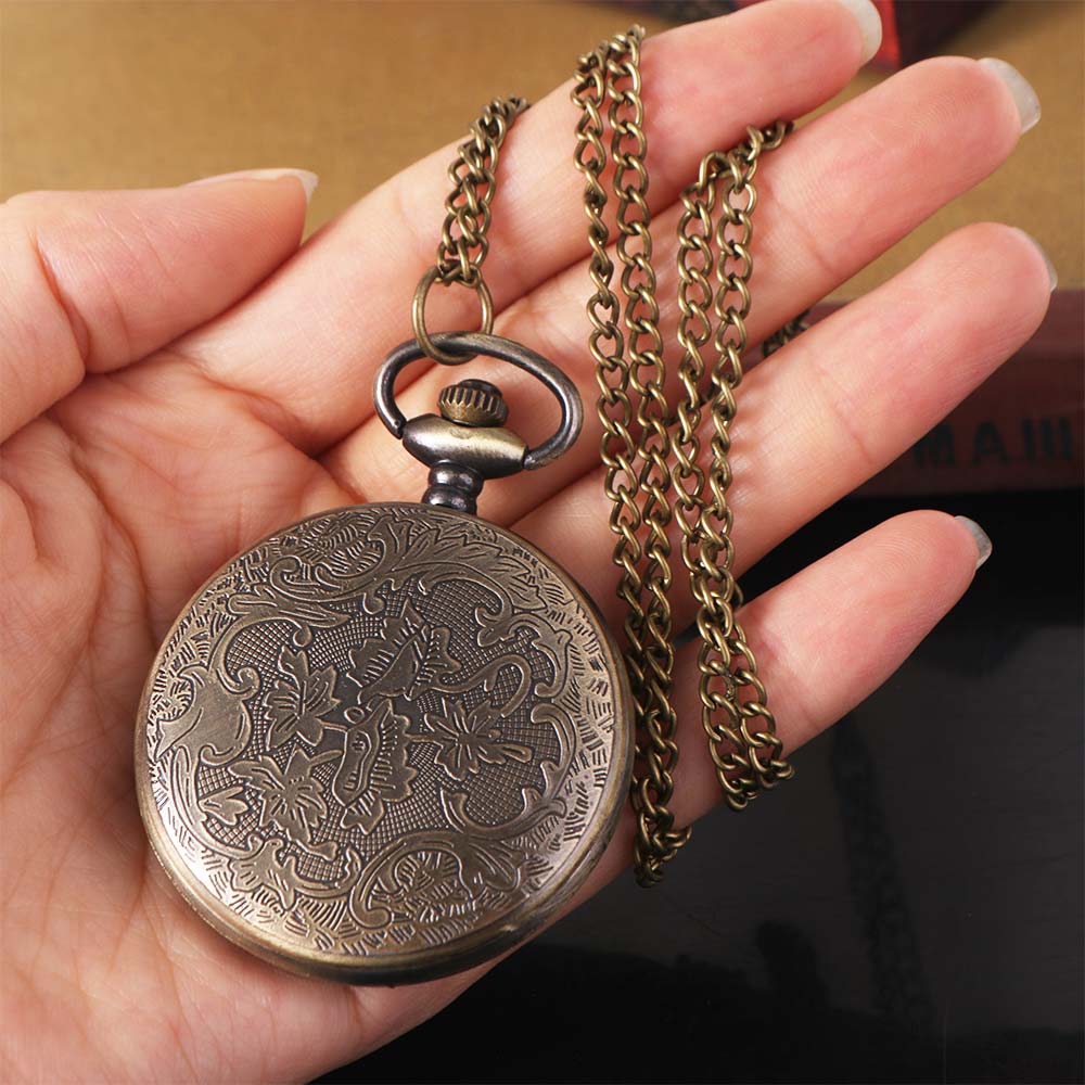 Quartz Pendant Vintage Pocket Watch Necklace Chain Retro Hanging Watch Bronze Chain Clock Cosplay