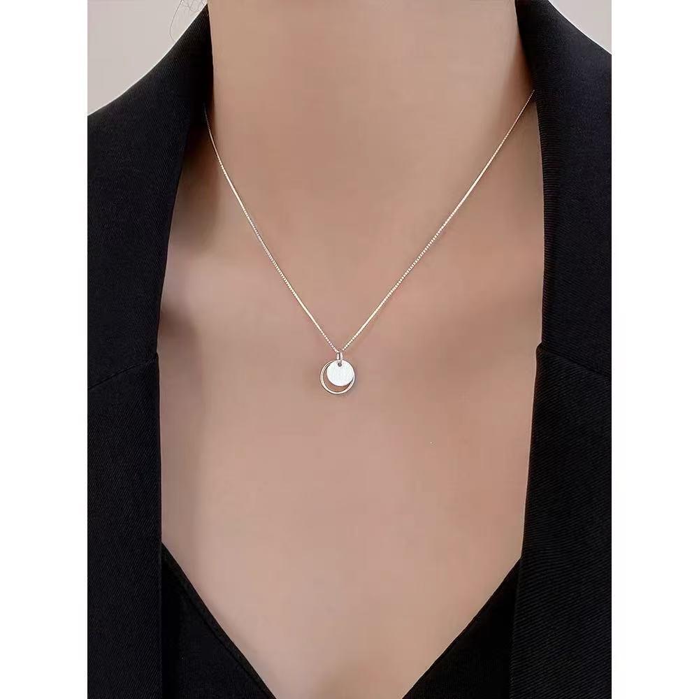 925 Sterling Silver Round Pendant Clavicle Necklace - Niche Design, Women's High-End Style