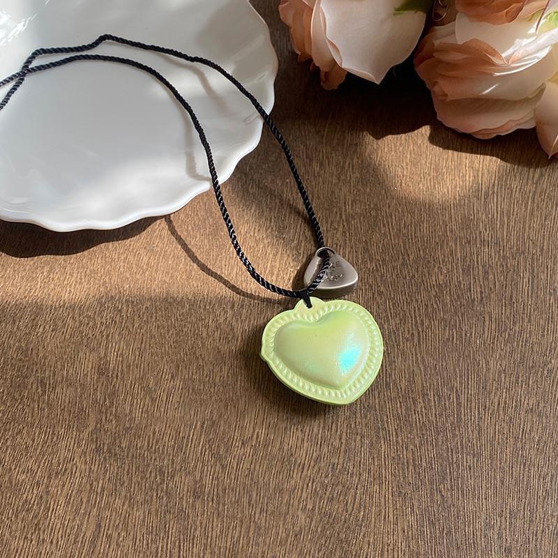 Dopamine Color Flower Love Necklace Summer Small Fresh Long Collarbone Chain Holiday Sweet Girl Heart Necklace
