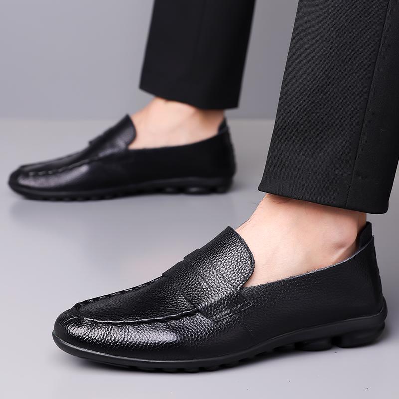 Fashion Flat Bottomed Men's Loafers Leisure and Comfortable Classic Style Black Brown Adult Casual Business Shoes Lightweight New