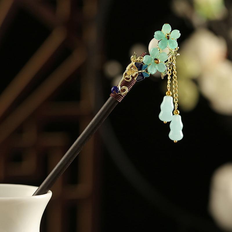 1Pc Petal Hairpin New Chinese Style Tassel Hairpin Fresh Wood Ancient Headwear Sandalwood Hairpin Tassel