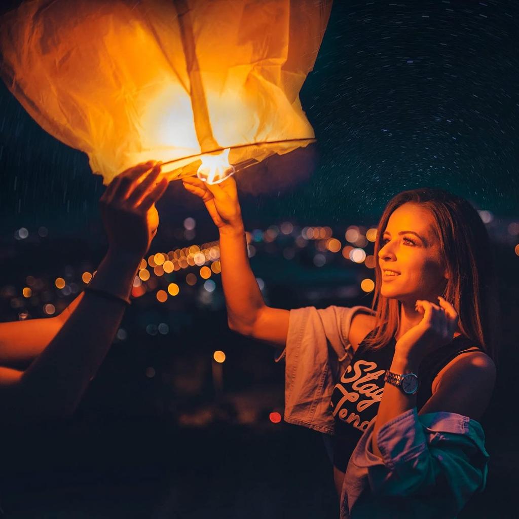 White 10 Packs Chinese Paper Lanterns Are Symbols of Traditional Culture (White 10)