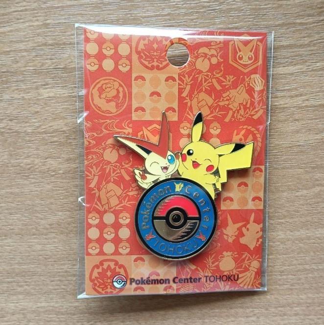 

[Лімітований значок з лого Центру Покемонів ТОХОКУ] Лімітований Пікачу для Японії