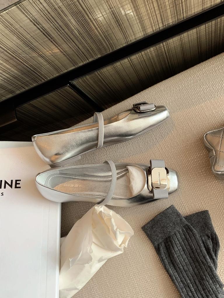 Grape mother studiolee square head spring and autumn sheepskin single shoes shallow thick heel Mary Jane shoes women's 2025 new models