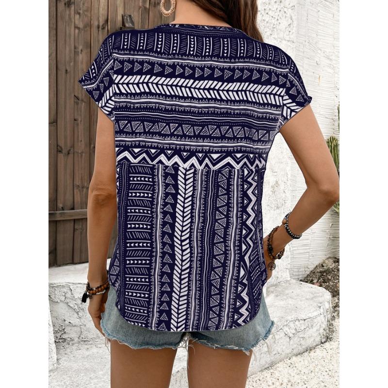 Geometric Pattern Round Neck Short Sleeved Shirt Top