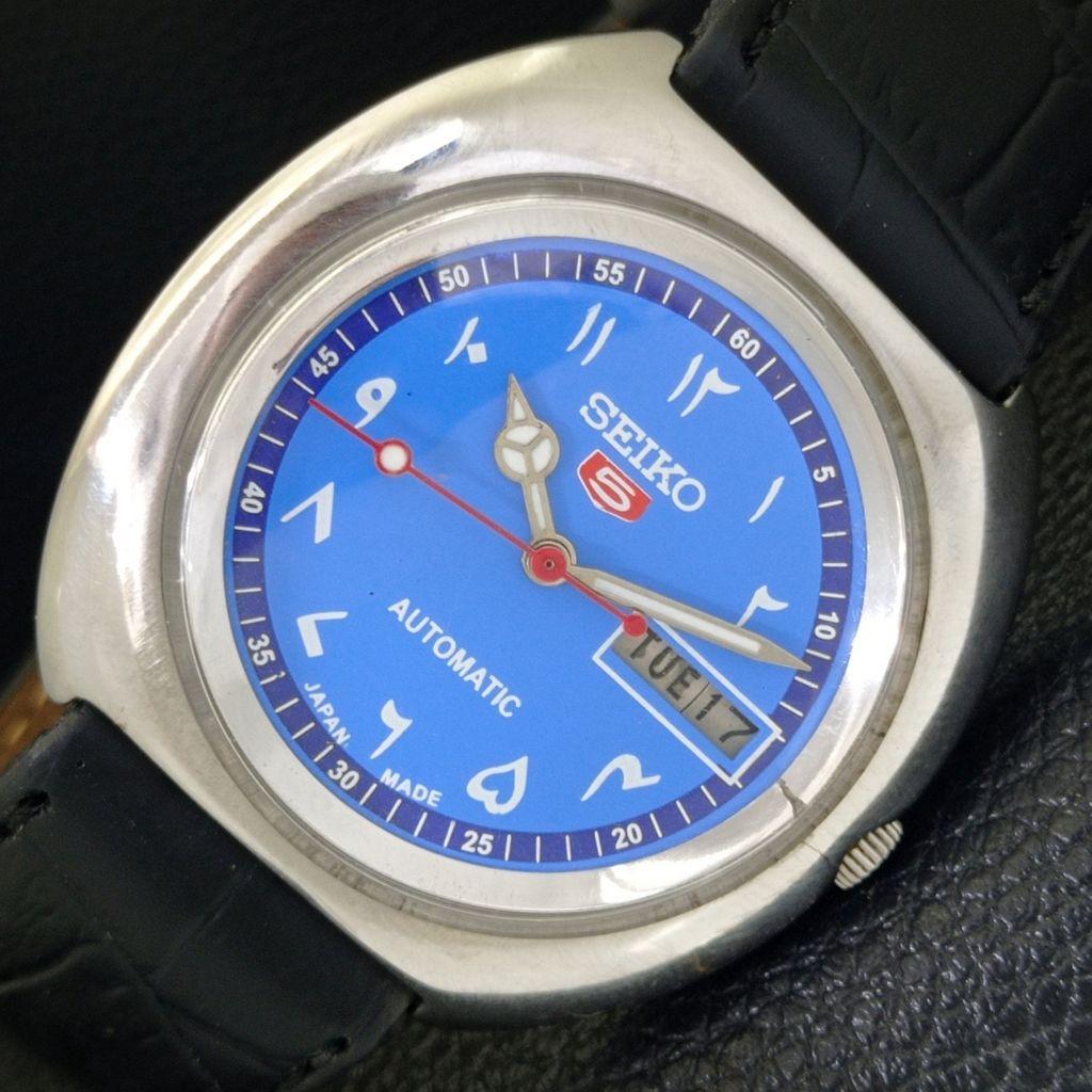 AUTOMATIC VINTAGE SEIKO 5 JAPAN 7006A MENS ARABIC BLUE DIAL WATCH A702456-5 R124-a702456