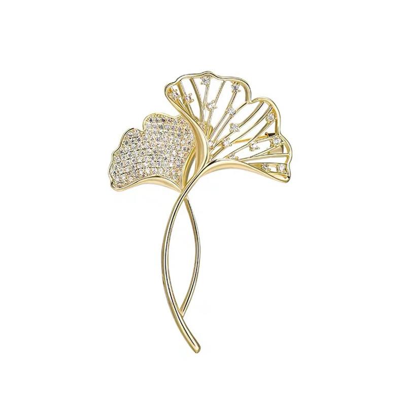 High-End Ginkgo Biloba Leaf Diamond-Encrusted Pearl Pin Brooch Temperament Dual-Purpose Anti-Light Clothes Accessories