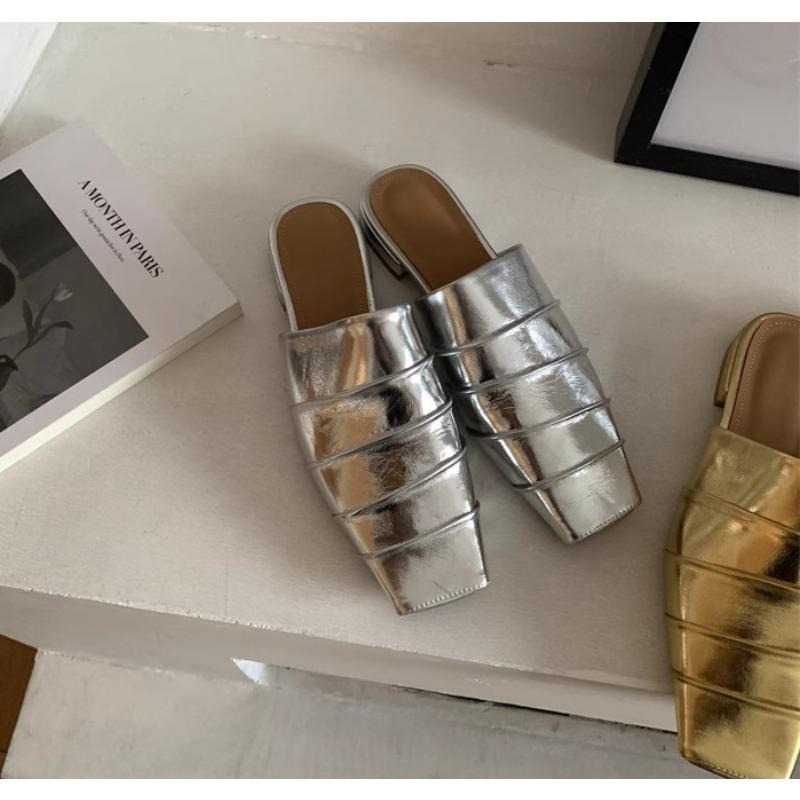 Fashion Women Casual Slippers 2025 New Summer Comfort Shoes Women Home Outdoor Daily Sandals Lightweight Designer Slippers Slides Women
