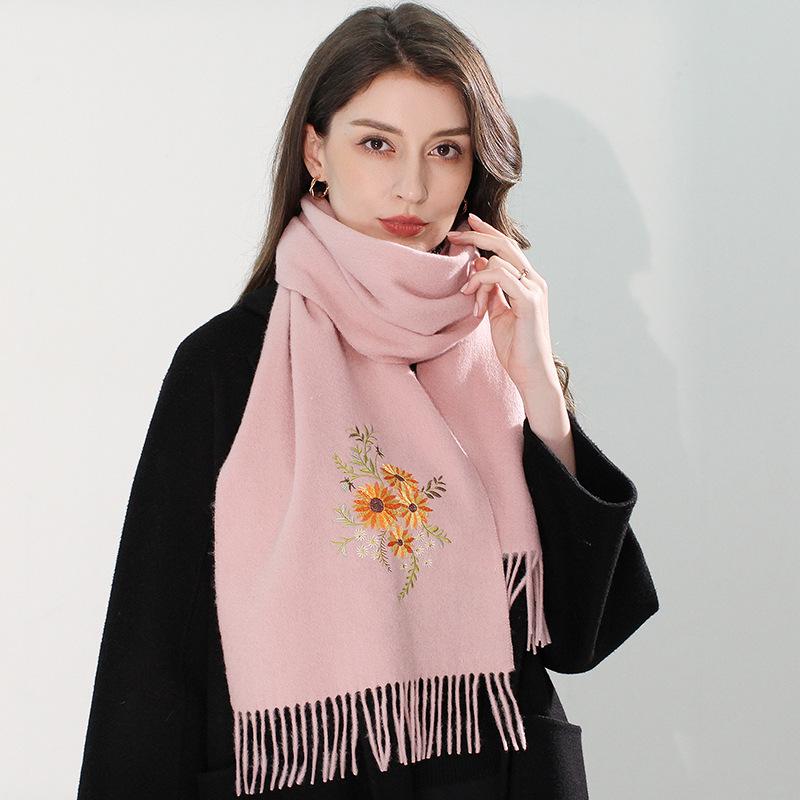 

30Cm woolen embroidered pure wool scarf, autumn and winter versatile shawl thickened to keep warm