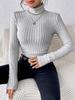 Disponibile: T-shirt a coste a maniche lunghe con scollo a V e collo alto Autunno/Inverno 2025