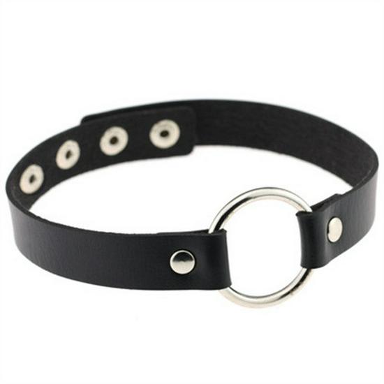 Cool Gothic Black Heart Choker: Women's Punk Metal Necklace with Collar Strap