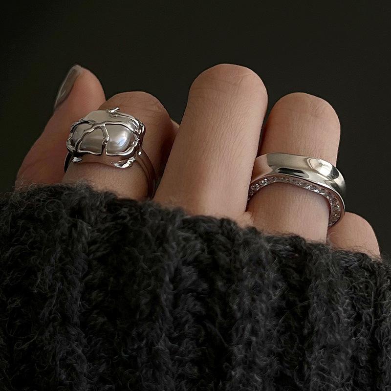 925 Geometric Stylish Silver Ring With Irregular Design And Pearl For Trendy Women Gifts