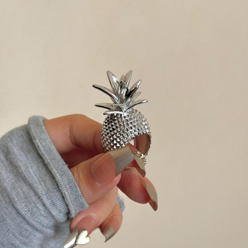 Retro Stackable Pineapple Rings Metal Design Hand Jewelry Accessory Alloy Texture Suitable for Fashion Women Present