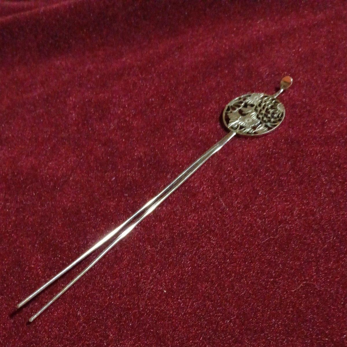 Used Openwork carving, floral motif, hairpin, silver color, hair ornament, Japanese accessory