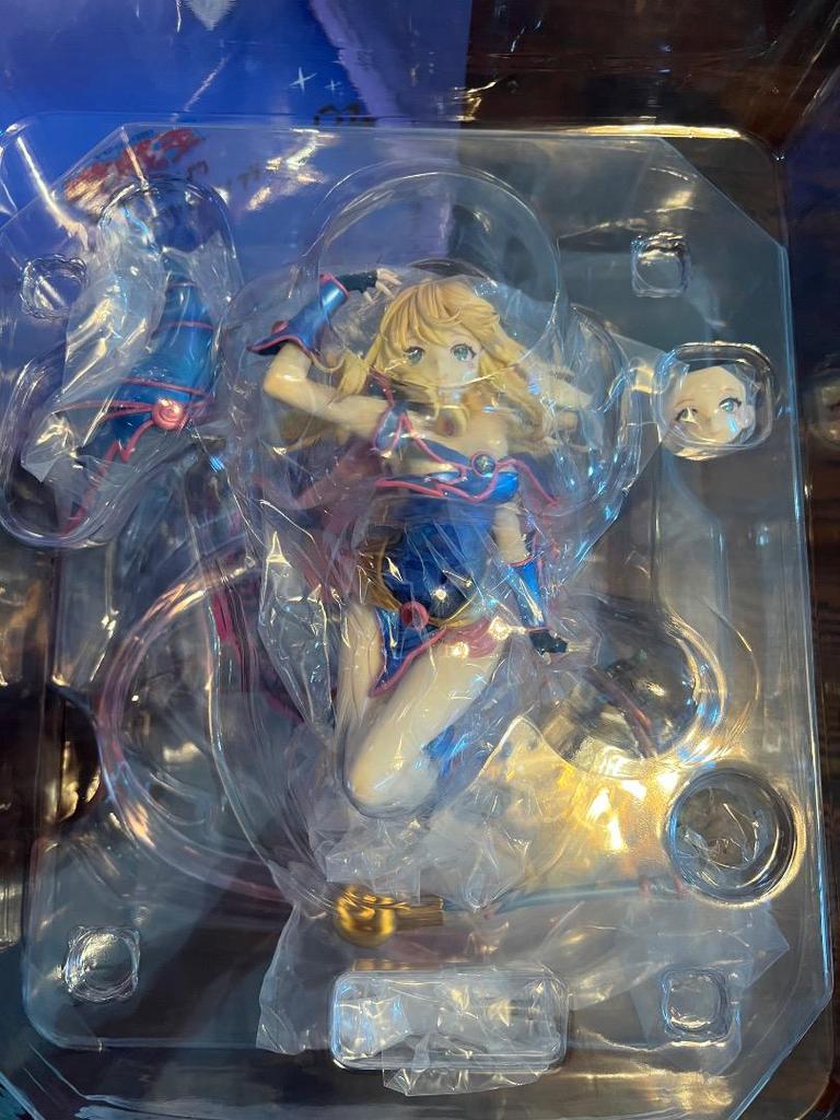[USED] Yu-Gi-Oh! Dark Magician Girl MAGI ARTS Figure with Gift