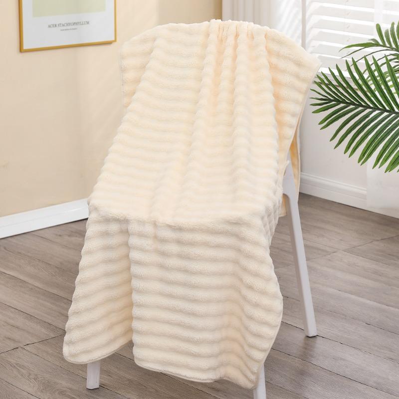 1pcs Thickened Enlarged Coral Fleece Adult Bath Towel Soft and Absorbent Not Easy To Shed Hair Household Shower Towels Sports Beach Washcloths