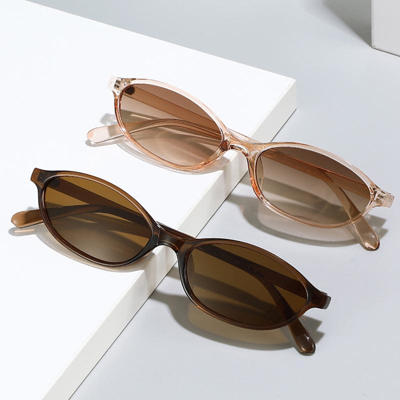 Retro Small Oval Sunglasses Women Fashion Retro Green Gradient Shades UV400 Men Trending Round Rivets Sun Glasses