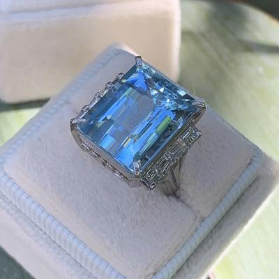 Bague Hyperbole en pierre bleu ciel pour femmes, pour Cocktail, accessoires magnifiques pour dames, cadeau de beauté, bijoux élégants, nouvelle collection