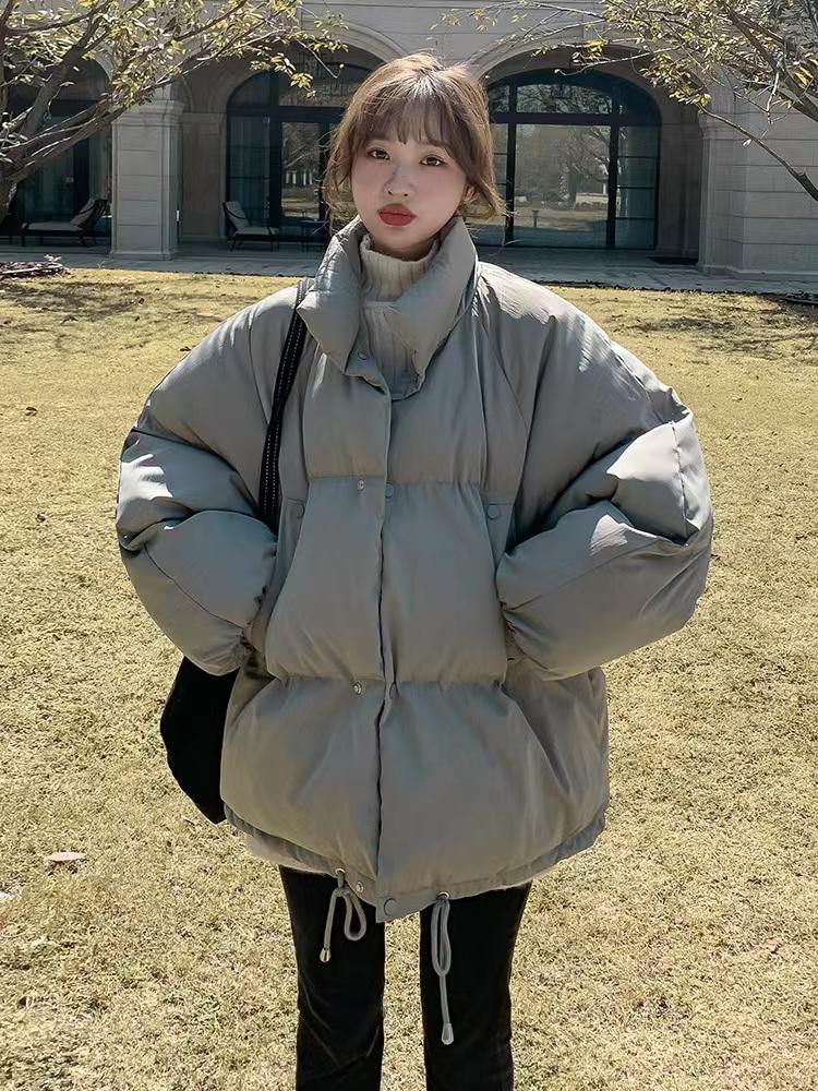 

Новое зимнее хлопковое пальто в Корейском стиле, свободное утягивающее хлопковое пальто с подкладкой, повседневное теплое хлопковое пальто с воротником-стойкой L зелёный