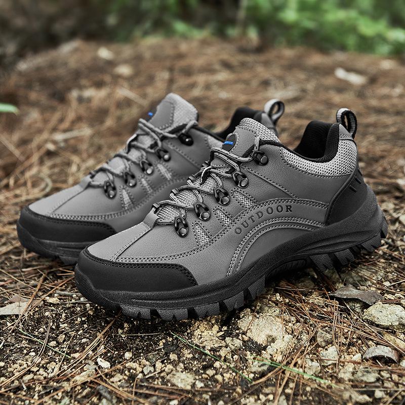 Extra Large Size Hiking Shoes Men's Autumn and Winter Outdoor Sports Shoes Leather Surface Low-top Hiking Shoes Small Amount