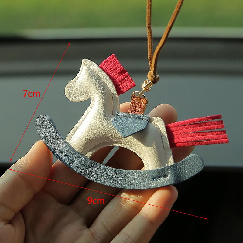 Ciondolo Pony Car, Ciondolo Interni in Pelle Decorazione da Appendere allo Specchietto Retrovisore Oggetto Decorativo di Alta Gamma Graziosi Accessori Interni