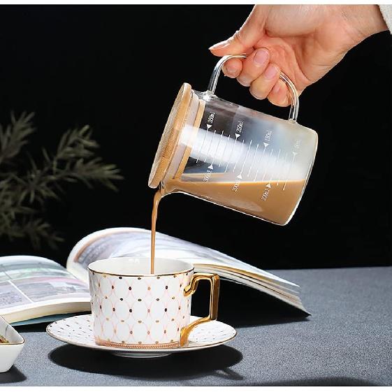 OYRIS Graduated Beaker Coffee Mug with Handle and Durable Bamboo Lid Borosilicate Glass Multi-Function Food Grade Milk Measuring Cup 350ml