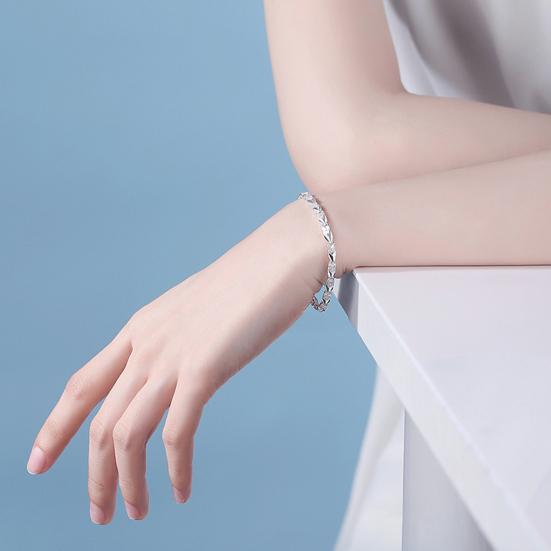 Women Bracelet Adjustable Length Four-Leaf Symbolizing Love Luck Bracelet Jewelry Clover Heart Pendant Gift