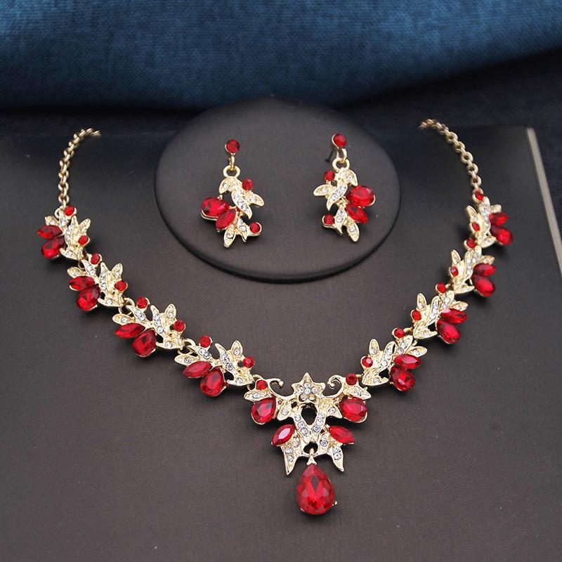 Vintage 3 Pcs Bridal Crown Sets Royal Queen Princess Tiaras and Necklace Set Wedding Bride Jewelry Sets Costume Accessories