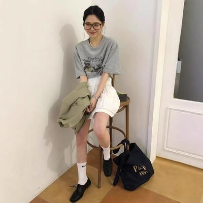 Nicho Feminino de Primavera e Verão com Gola Redonda, Design Estampado de Desenho Animado, Solto com Top T-shirt de Manga Curta