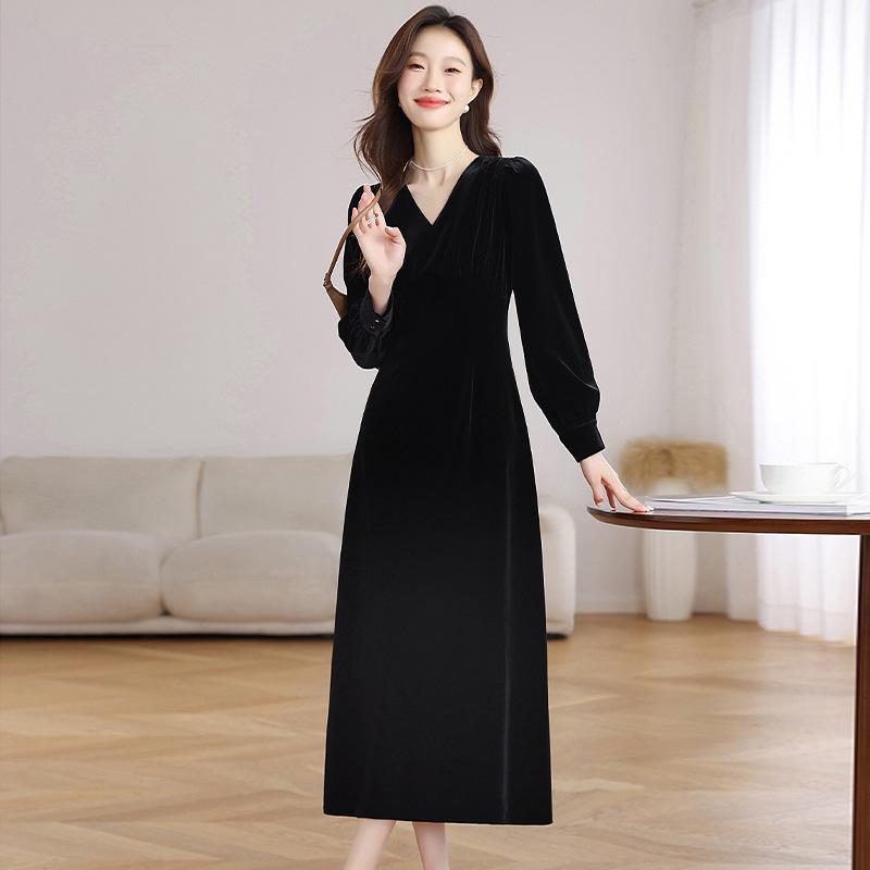 Genuine Velvet V-Neck Slim Long Dress for Women - French Chic Style