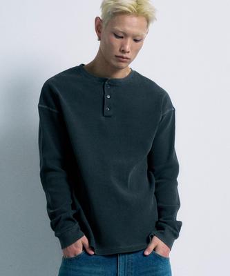 FERNOV Washed Waffle Henley Neck Charcoal
