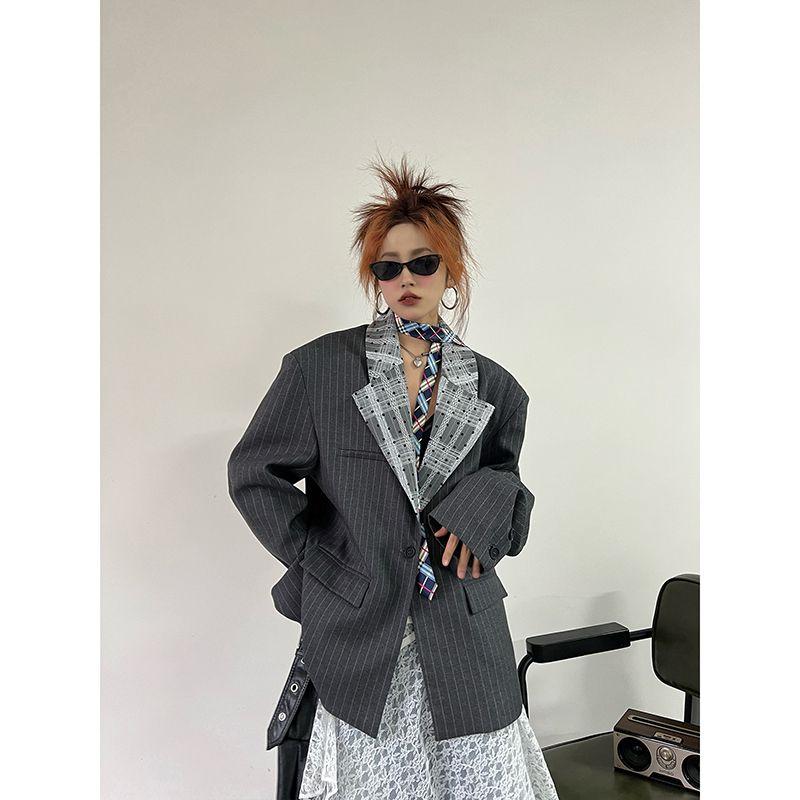 

2025 Spring & Fall New Arrival Lace Patchwork Collar Suit Classy Stylish Gray Stripes Casual Suit Jacket Women Dark gray S(About 40.00 kg-50.00 kg)