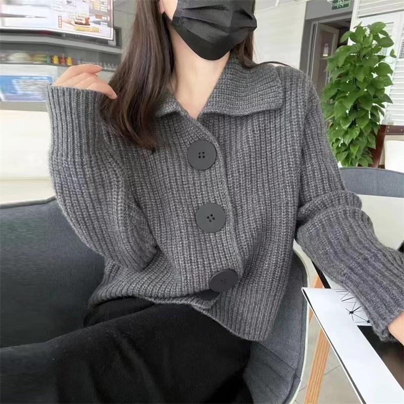 

Large button knitted jacket women s fashion retro lapel cardigan sweater women s autumn and winter loose lazy wind outside wear 46-191 (average size) сірий колір