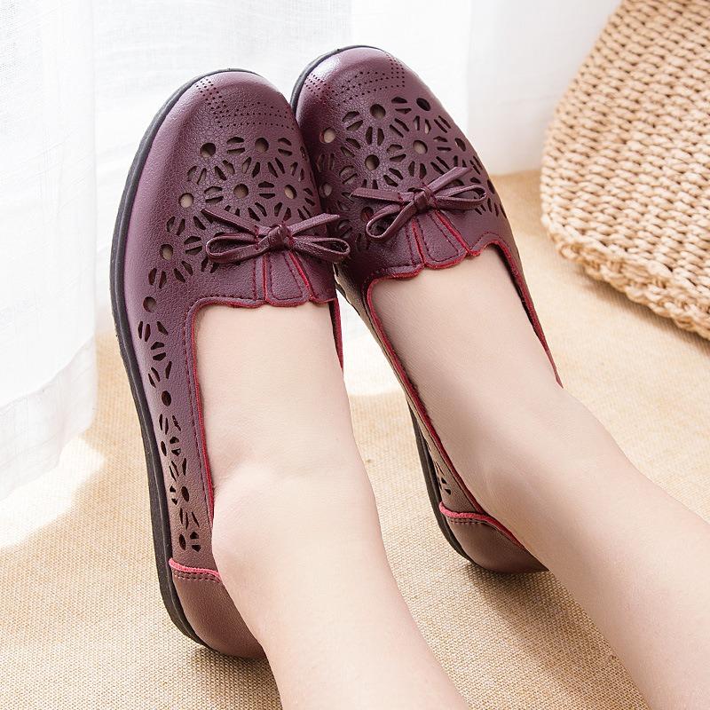 Spring Hollow Middle-aged Shoes Single Shoes Flat-soled Hole Sandals Soft-soled Elderly Leather Shoes Work Women's Shoes