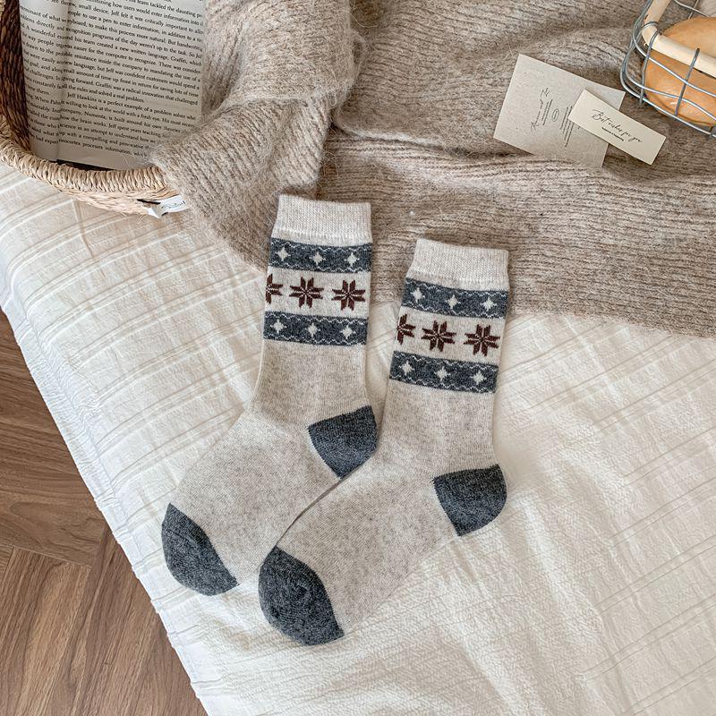Women's Fair Isle Star Pattern Wool Socks - Warm Mid-Calf Autumn/Winter Slouch Style