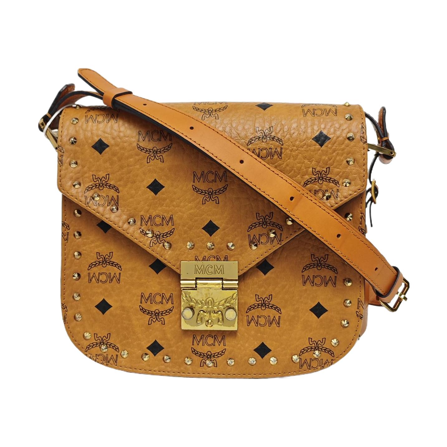 [Pre-Owned] Patricia Studded Adjustable Strap Saddle Bag - Very Good #GY61A3 ONE SIZE