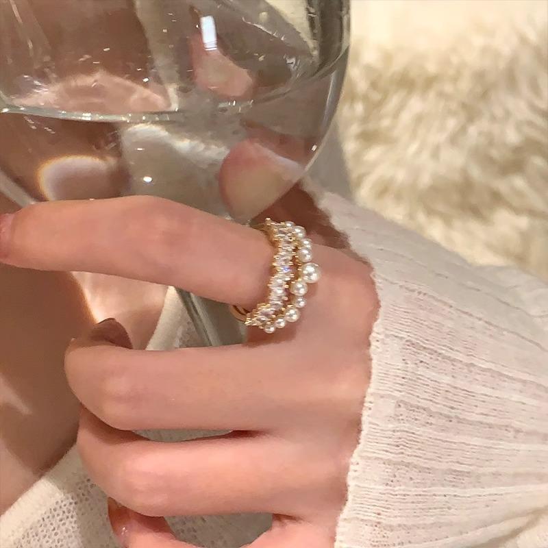 Bagues Coréennes Fausse Perle de Cristal pour Femmes Élégantes Irrégulières Ouvertes Bagues de Doigt Déclaration de Mode Accessoires de Bijoux de Fête Cadeaux